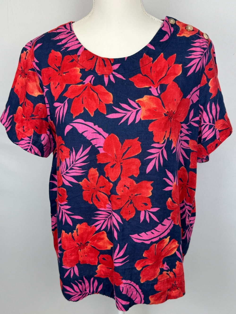 Lands End Short Sleeve Button Shoulder Tropical Linen Blouse Large Resort Summer